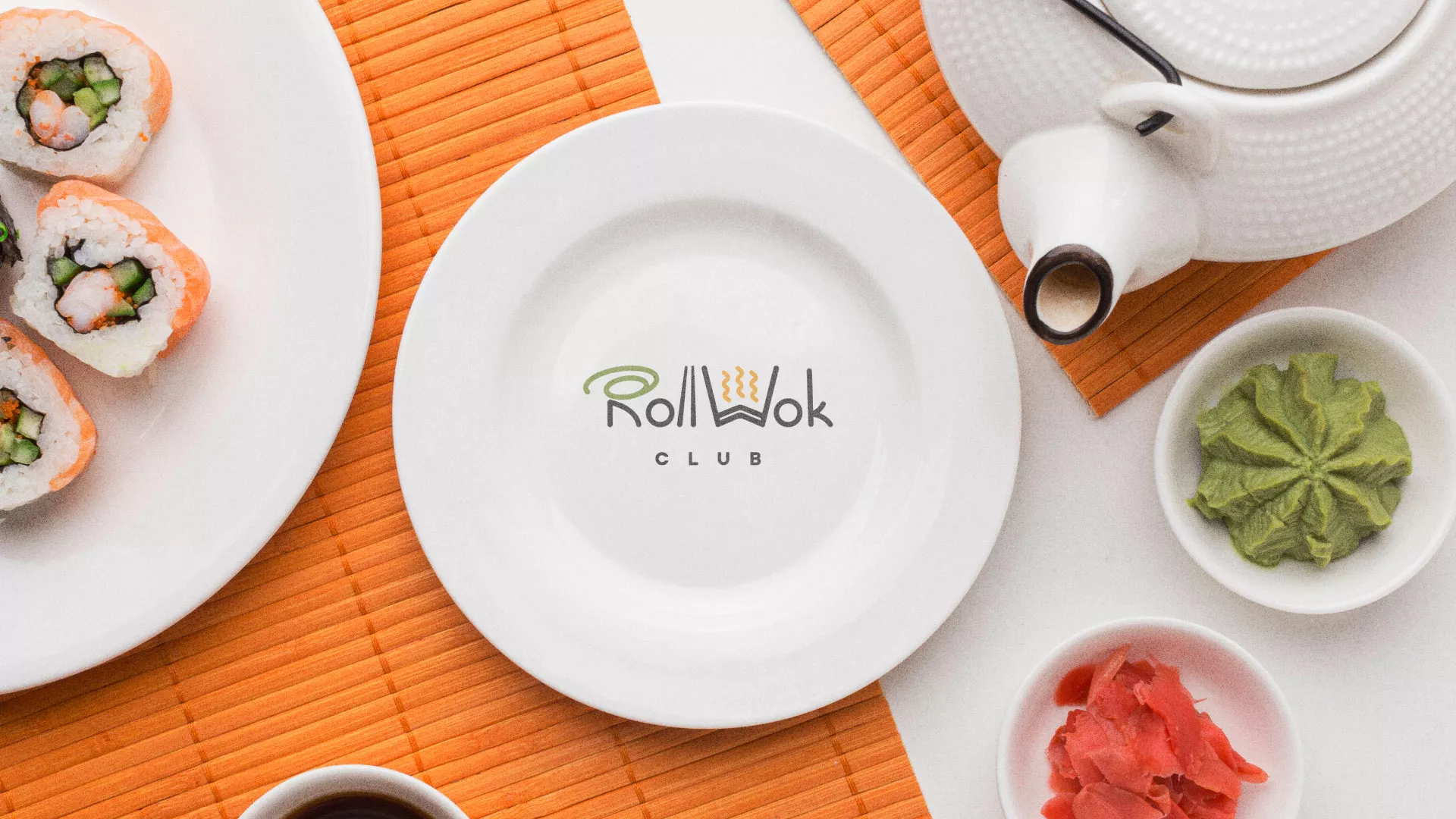 Разработка логотипа и фирменного стиля суши-бара «Roll Wok Club» в Сосновоборске