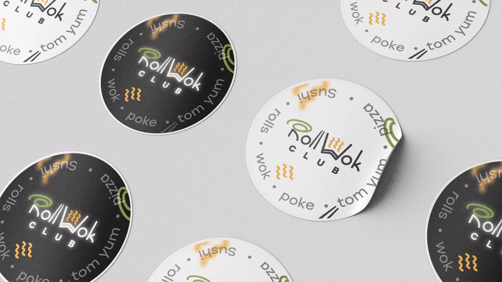 Разработка наклеек для суши-бара «Roll Wok Club» в Сосновоборске